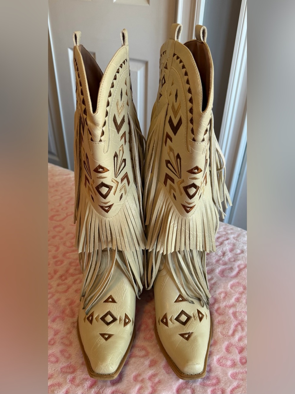 Cowgirl Western Boots Fringe Tassel
Chunky High Heels Mid Calf
Slip On Women’s - Picture 4 of 12